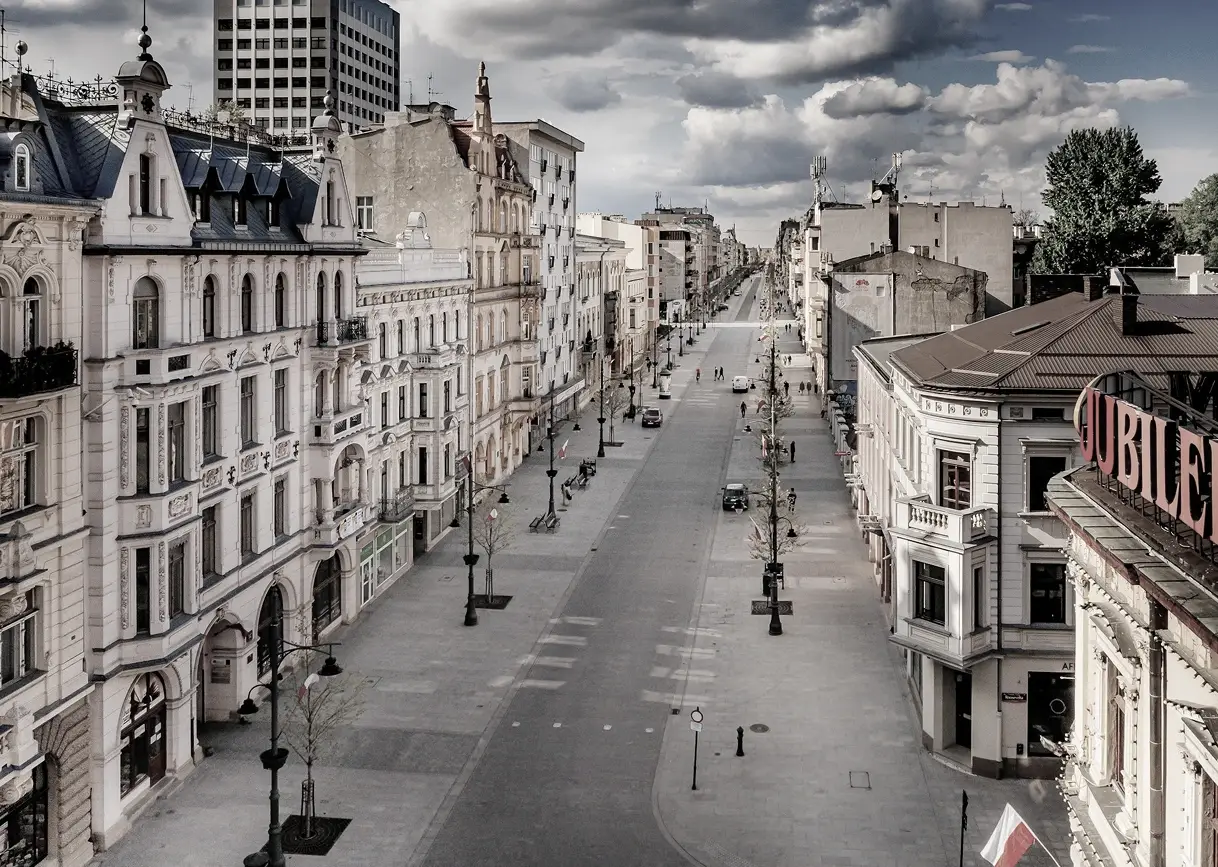 Panorama centrum Łodzi z ulicą Piotrkowską